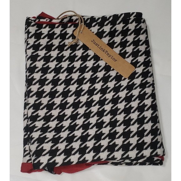 justin&taylor Infinity Scarf Houndstooth Black & White Burgandy Justin & Taylor - Picture 16 of 16
